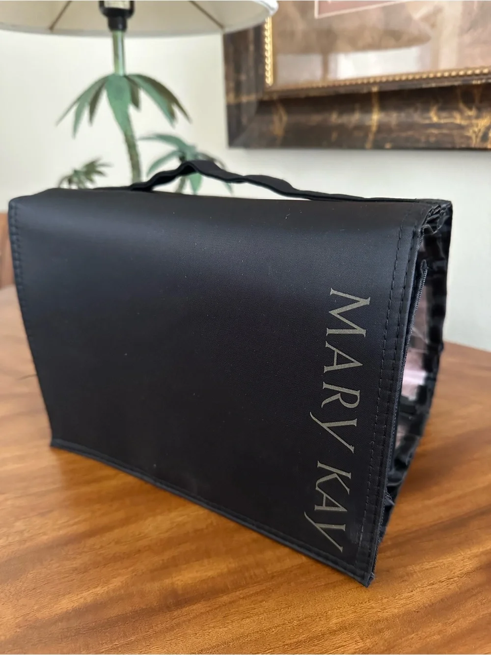 NEW Mary Kay Hanging/Folding Black Toiletry Organizer with Removable Pockets